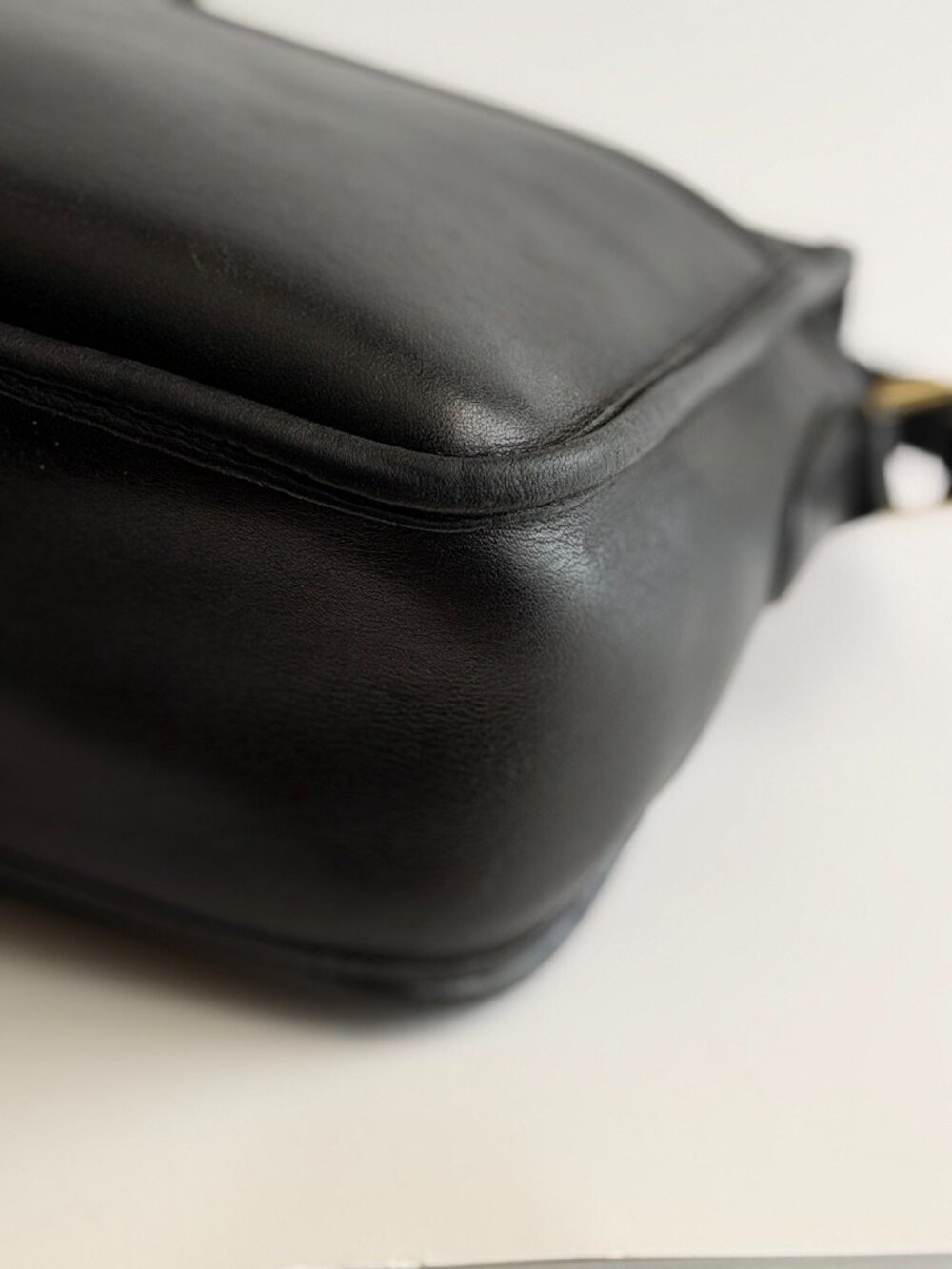 Vintage Coach 9790 City Bag Black Leather USA Crossbody 1994 - Picture 5 of 16